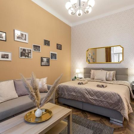 בודפשט Central Quentin Home With Sauna Next To The New York Cafe מראה חיצוני תמונה