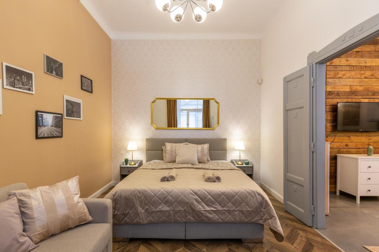 בודפשט Central Quentin Home With Sauna Next To The New York Cafe מראה חיצוני תמונה