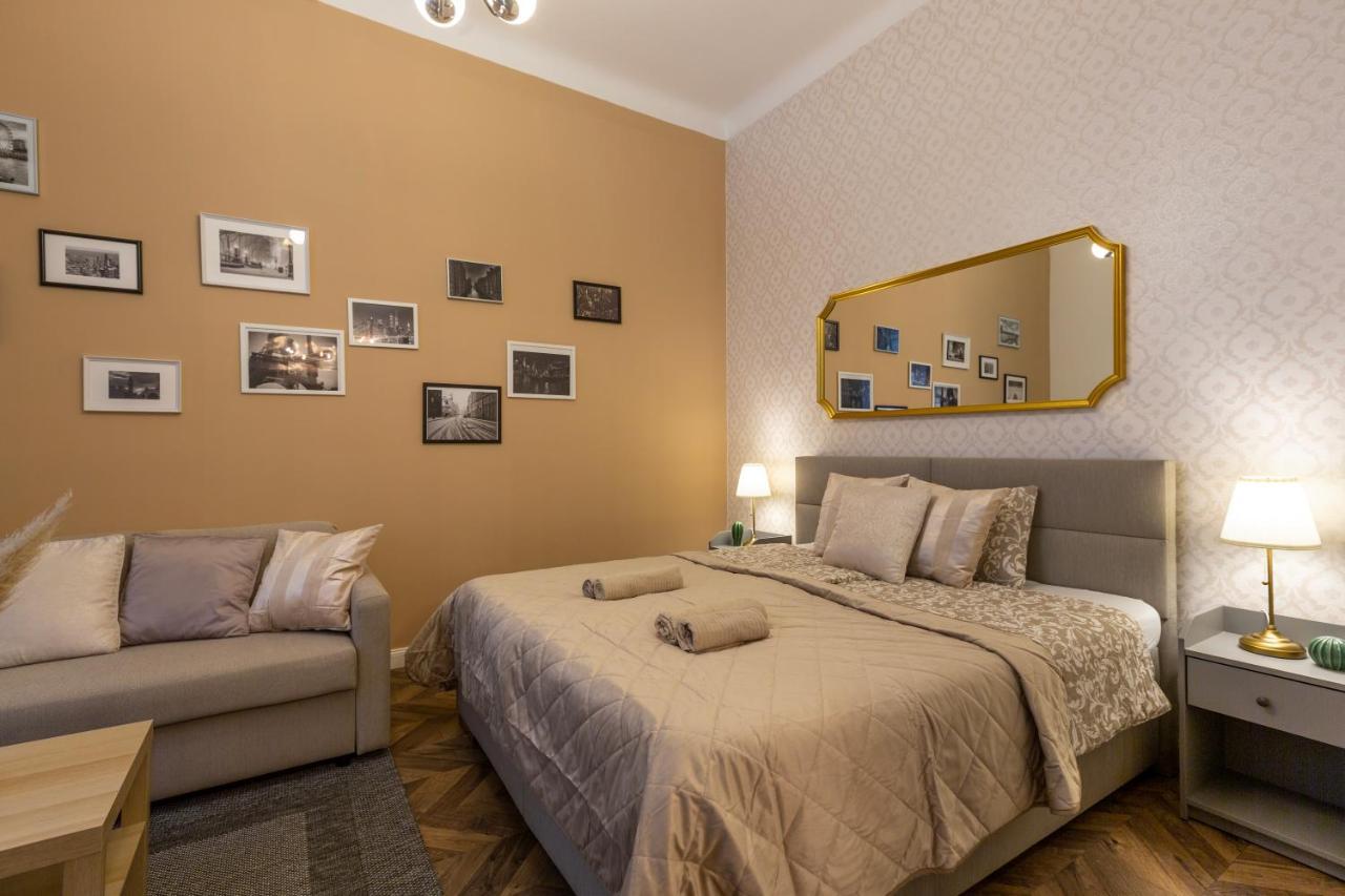 בודפשט Central Quentin Home With Sauna Next To The New York Cafe מראה חיצוני תמונה