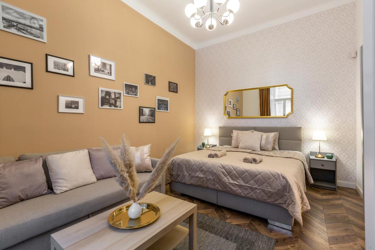 בודפשט Central Quentin Home With Sauna Next To The New York Cafe מראה חיצוני תמונה